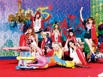 10_Girls'Generation_01.jpg